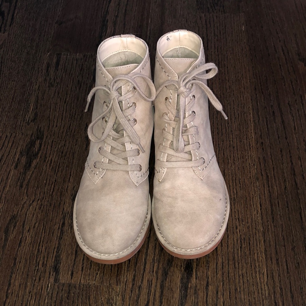 American Eagle Booties!!